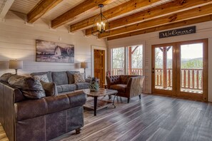 TV, peis og fotballspill