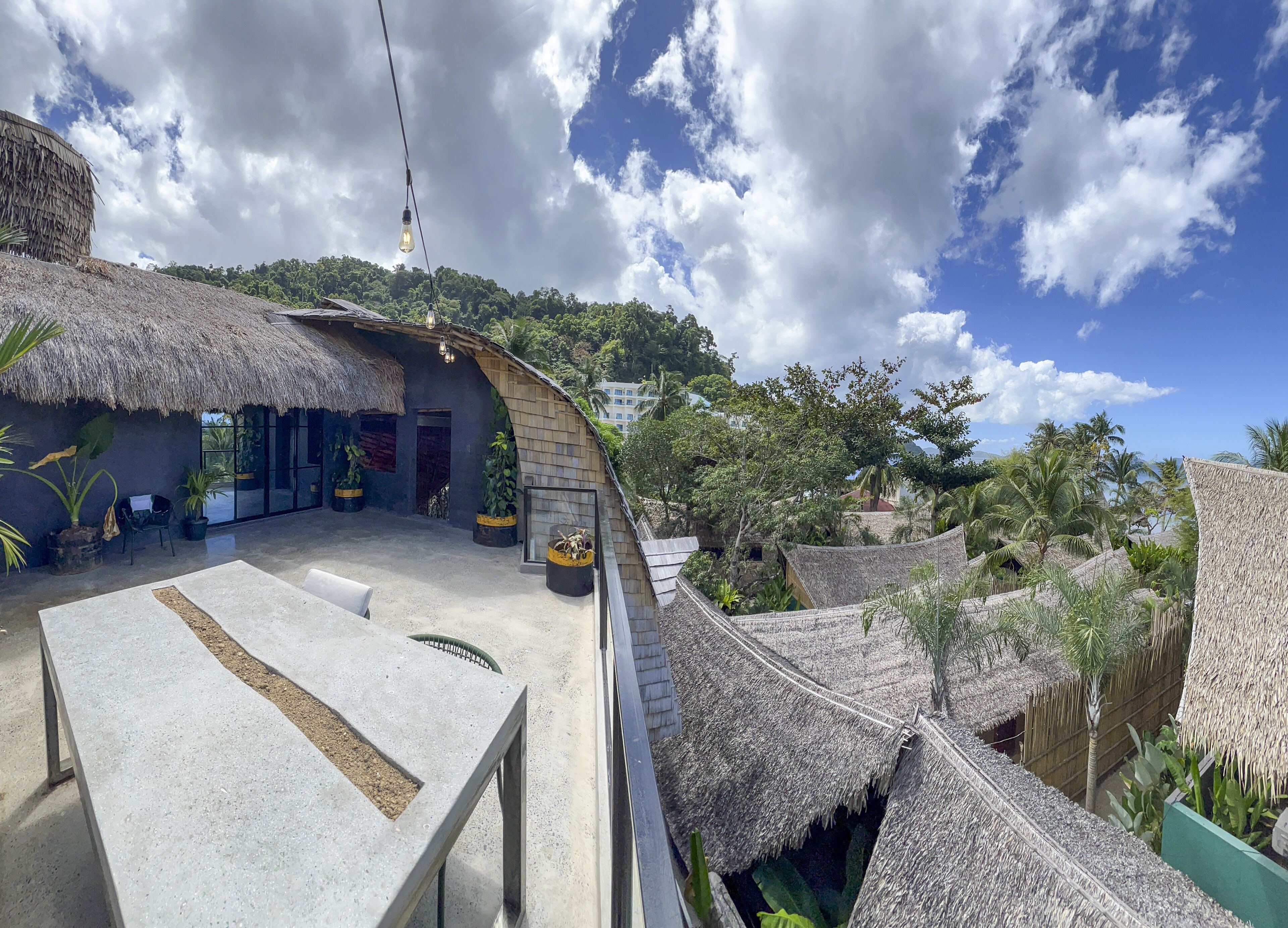 ลักซ์ชัวรี่วิลล่า, 2 ห้องนอ  น, สระว่ายน้ำส่วนตัว, วิวสวน (Two - Bedroom Villa with Garden View) | ลานระเบียง/นอกชาน