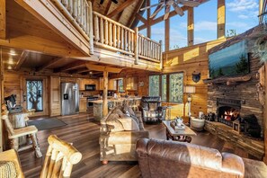 Smart TV, fireplace, video games, table football - Can't Bear to Leave | By Colonial Properties (Sevierville)