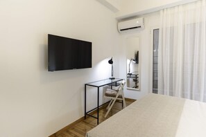 Apartamento superluxo, vista para a cidade | 2 quartos, cofres nos quartos, ferros/tábuas de passar roupa