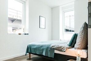 4 quartos, ferros/tábuas de passar roupa, Wi-Fi, roupa de cama