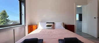 Hillview House close to CBD