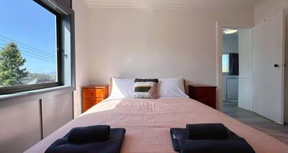 Hillview House close to CBD