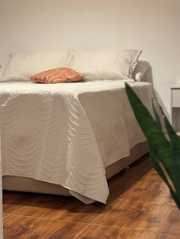 3 makuuhuonetta, Wi-Fi, vuodevaatteet