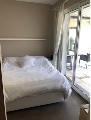 3 habitaciones, tabla de planchar con plancha y wifi gratis 