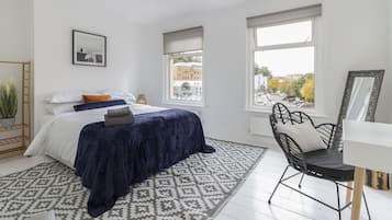 2 quartos, ferros/tábuas de passar roupa, Wi-Fi, roupa de cama