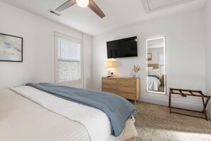 3 bedrooms, iron/ironing board, WiFi, bed sheets