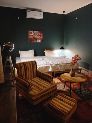 4 chambres, fer et planche à repasser, Wi-Fi, draps fournis