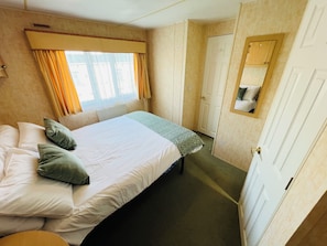 2 chambres, fer et planche Ă repasser, Wi-Fi, draps fournis