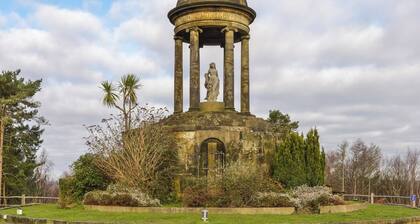 Rhodown - sun on the terrace all round