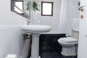 Apartment | Bathroom - Faliro 2 Bd Escape Modern Living (Palaio Faliro)