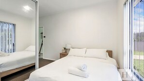 3 sovrum, strykjärn/strykbräda, gratis wi-fi och sängkläder