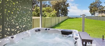The Sweet Retreat - Hot tub with Lakeviews!
