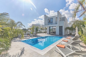Piscina externa
