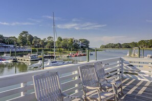 Property grounds - Sunset Rentals | Bluff Villas 1768 (Hilton Head Island)