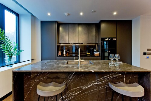 3-bed Deluxe Apt 517