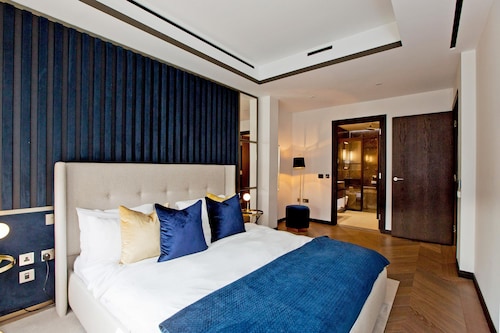 3-bed Deluxe Apt 517