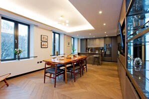 Apartment | 3 bedrooms - 3-bed Deluxe Apt 205 (London)
