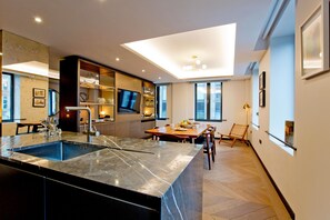 Apartment | 3 bedrooms - 3-bed Deluxe Apt 205 (London)