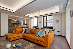 House | 2 bedrooms - 2-bed Superior Apt 208 (London)