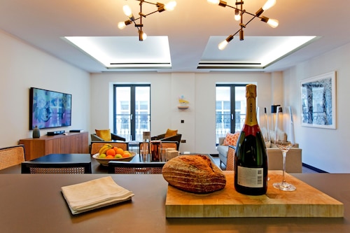 2-bed Superior Apt 415