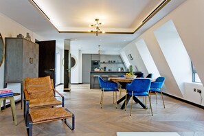 House | 2 bedrooms - 2-bed Deluxe Apt 621 (London)