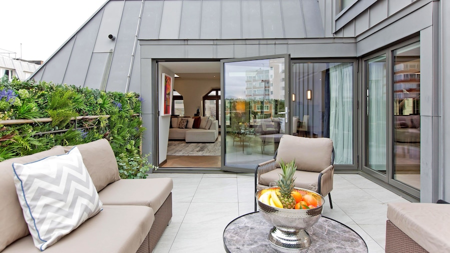 3-bed Rooftop Penthouse