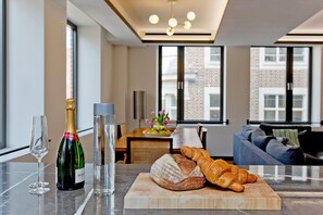 Apartment | 2 bedrooms - 2-bed Superior Apt 312 (London)