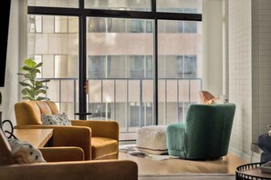 TV - Urban Gallery Loft - King Bed - Larimer Square 30+ (Denver)