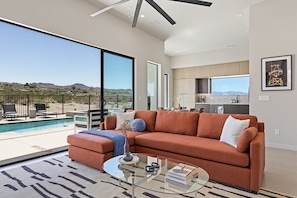 TV, fireplace, video games, table tennis