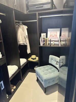 Interior - Unwind in the serenity with unobstructed view at M'os Tranquil retreat (Ocho Rios)