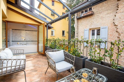 Falegnami Boutique Suites  Entire Palace