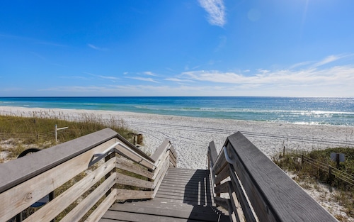 Inlet Beach Home + Pool, Beach Access & Bikes