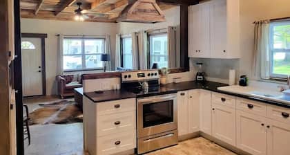 Historic Cottage--near Crater of Diamonds & Historic Washington State Park