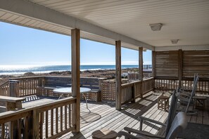 Terrace/patio - Inhale Exhale Cottage, Oceanfront House, located in Atlantic Beach, NC! (Atlantic Beach)