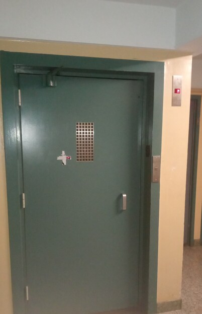 Clean and quiet living quarters