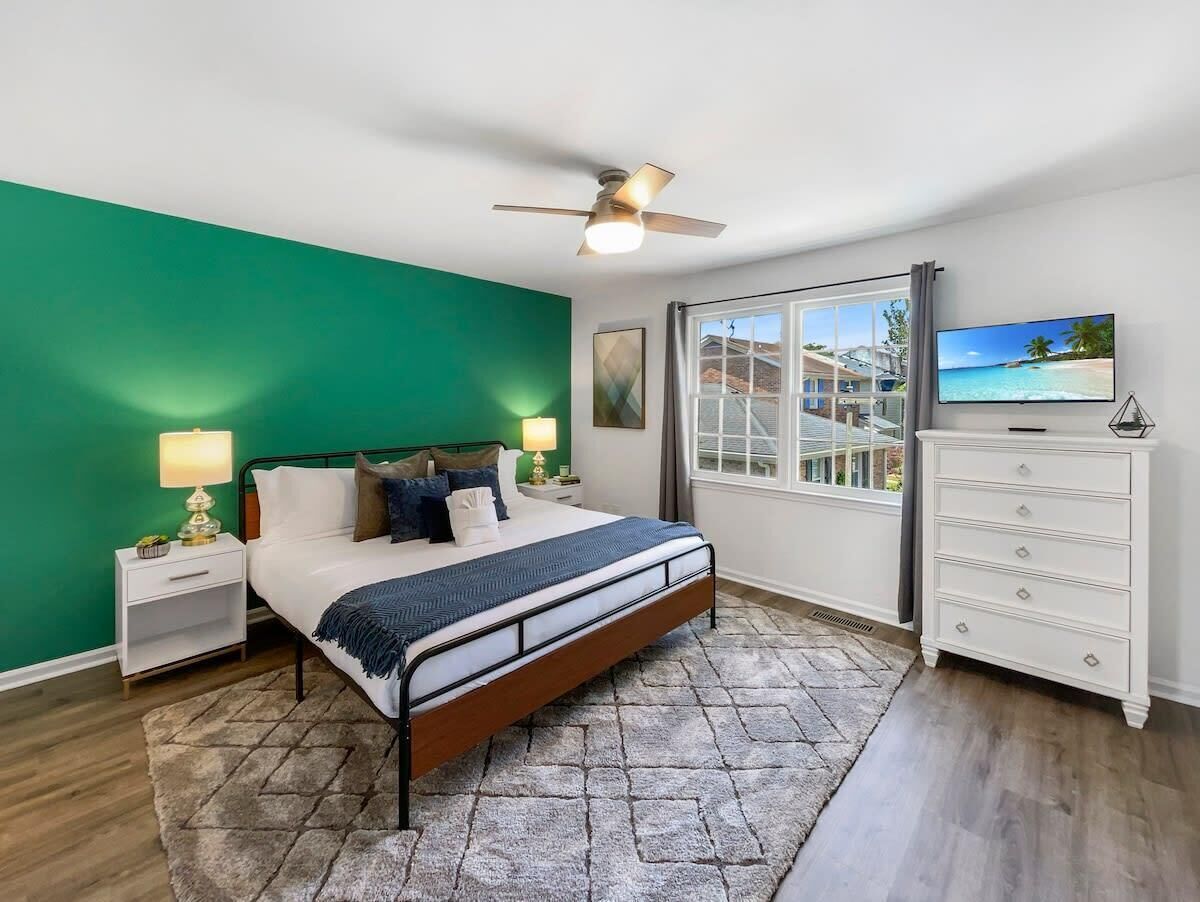 2 habitaciones, tabla de planchar con plancha, cuna de viaje y wifi 