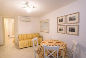 Interior - Carla House - Monterosso Cinque Terre .- Citra011019-LT-0135 (Monterosso al Mare)