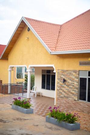 Apartment | Exterior - Inviting 6-bedrooms Apartment in Kigali (Kigali)