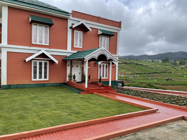Exterior - TeeStay RedFort Villa ,Ooty , The Nilgiris, Tamilnadu, India. (Ooty)