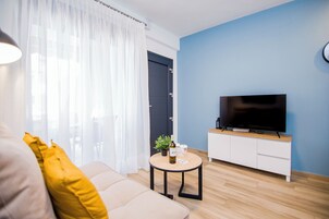 公寓, 1 间卧室 | 起居区 | 40-英寸智能电视（配备有线频道）