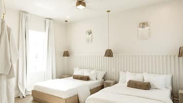 9 habitaciones, escritorio y tabla de planchar con plancha