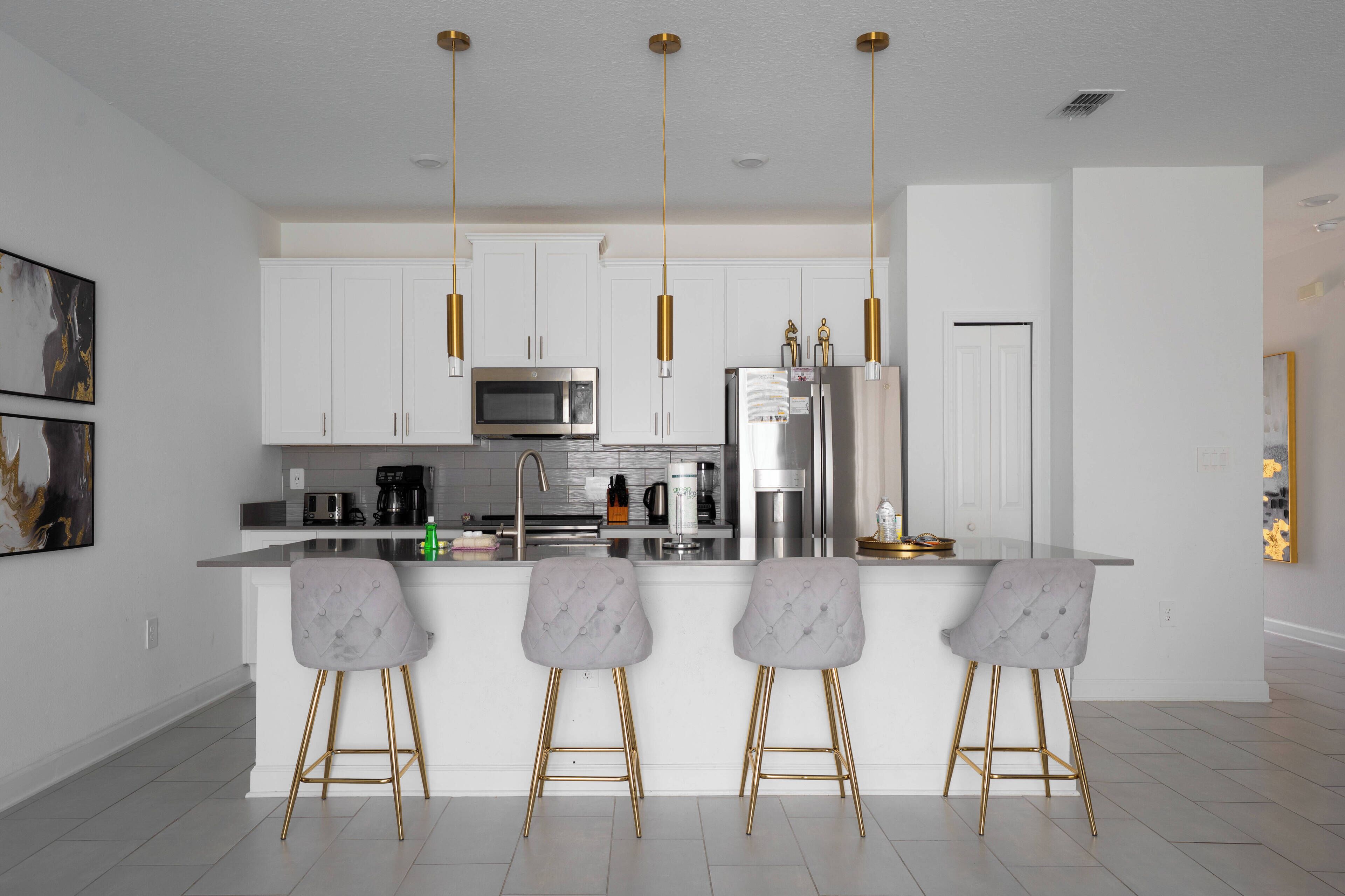 冷蔵庫、電子レンジ、コンロ、食器洗い機