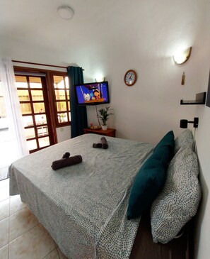 1 bedroom, in-room safe, iron/ironing board, free WiFi - Private Sunny Terrace Studio Bungalow | Secure Bike or Board Lockup  (Tarajalillo)
