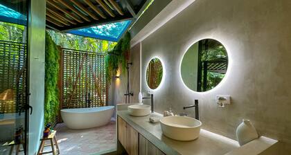 Caribbean Courtyard Villas 6 to 10 pp