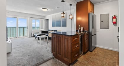 Panoramic Ocean Views | Modern Kitchen|Heated Pool 1304