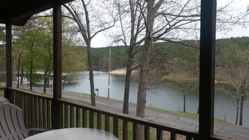 #2 Weekend Hooker | Lake view