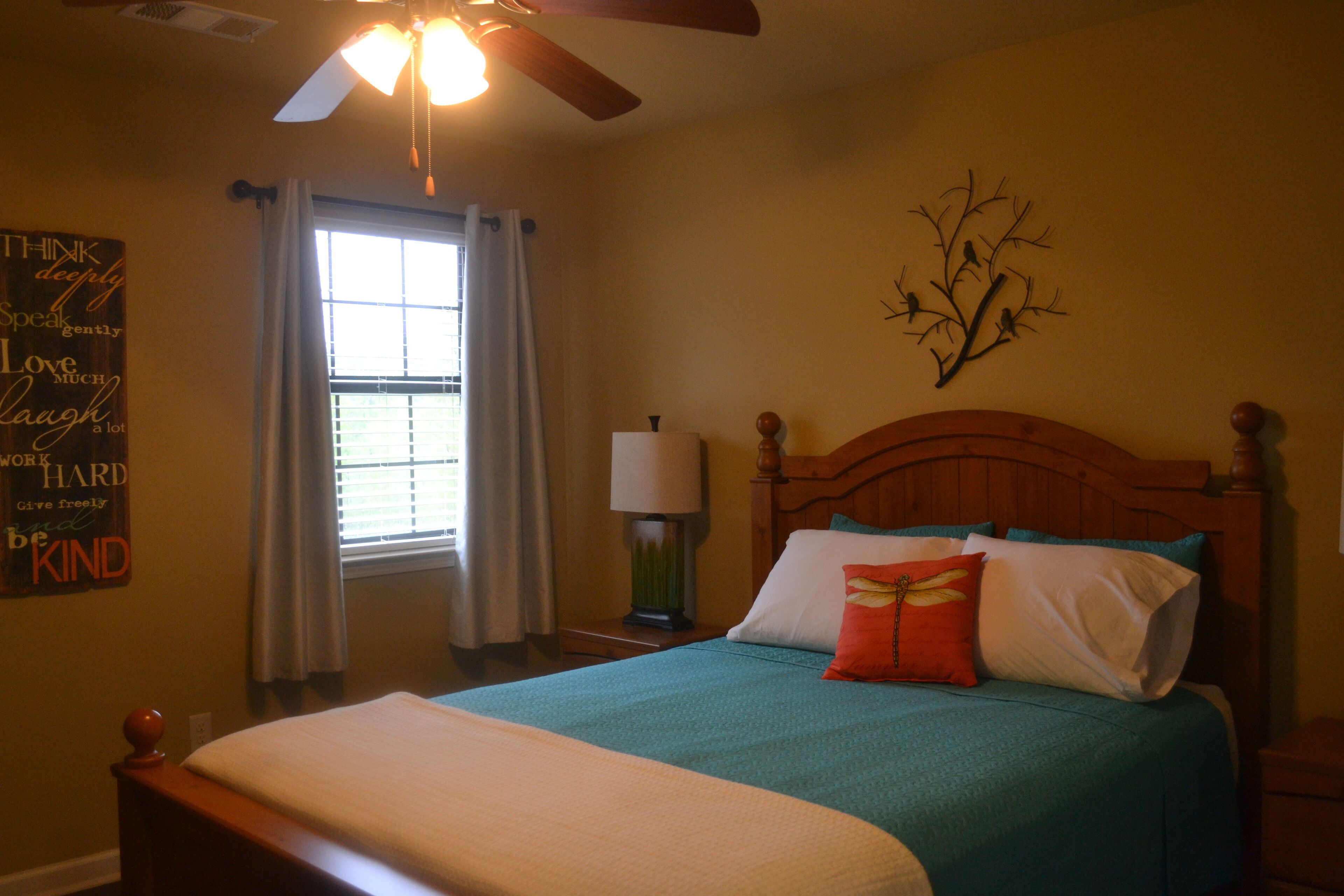 #15 The "J" Shack | Free WiFi, bed sheets