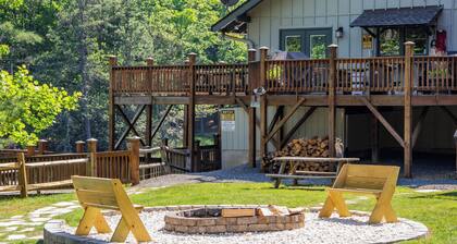Hawk Ridge Haven | Sleeps 4 | Hiking | Fishing | Community Pool