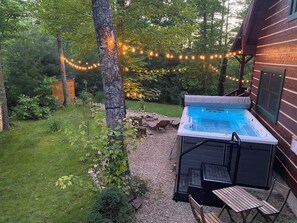 Bañera de hidromasaje al aire libre